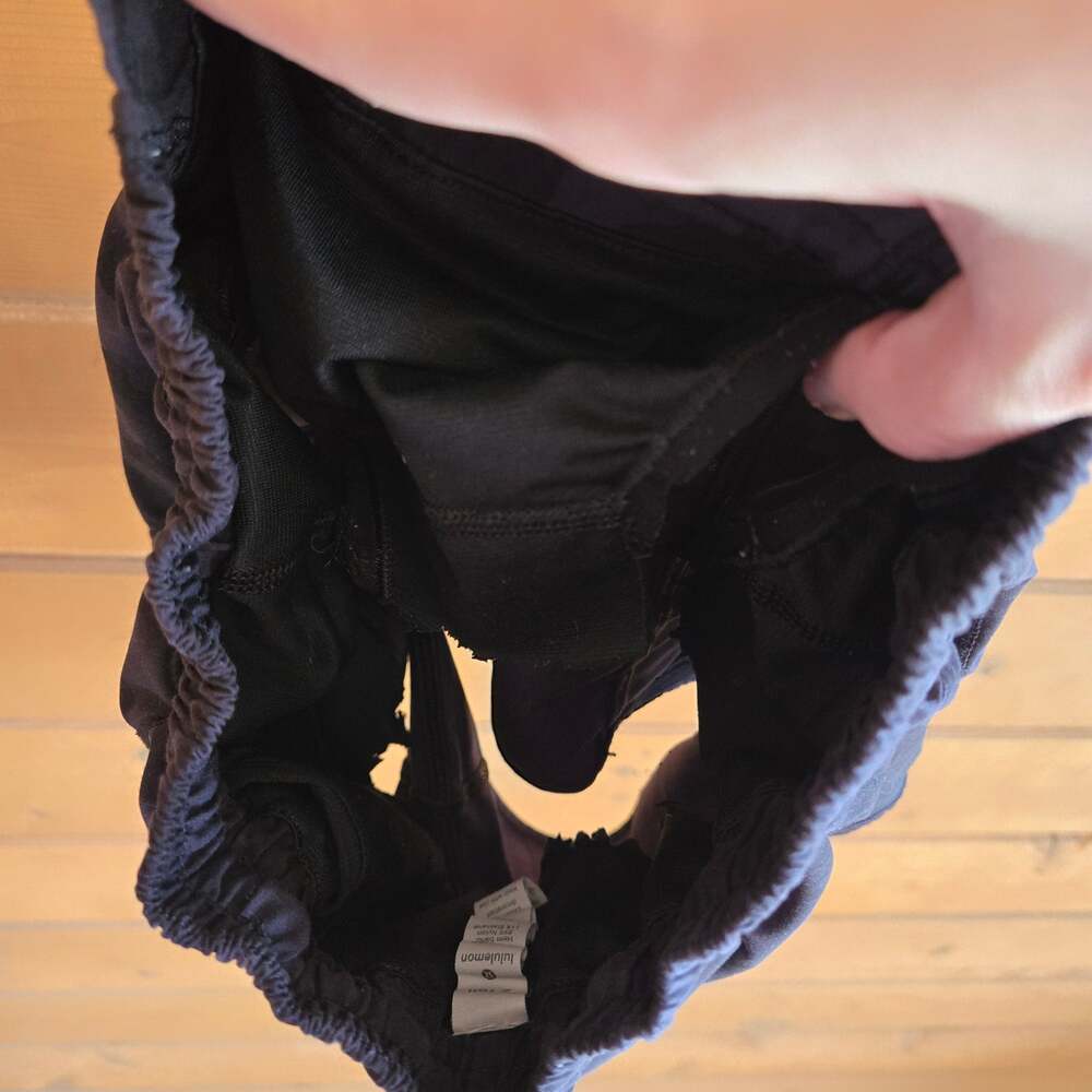 Lululemon Camo Hotty Hot Short 2 Tall Cut Liner Running Pull On Gym Workout - Picture 7 of 7